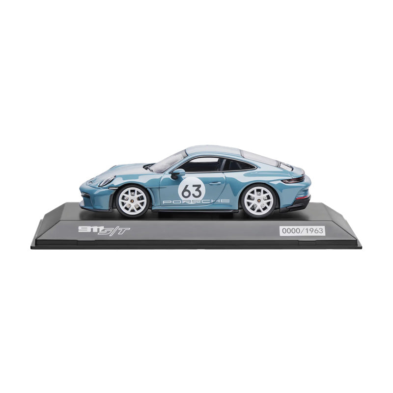 Porsche 911 S/T (992) – Limited Edition 574/911
