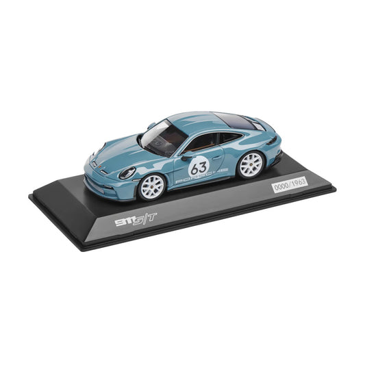 Porsche 911 S/T (992) – Limited Edition 574/911
