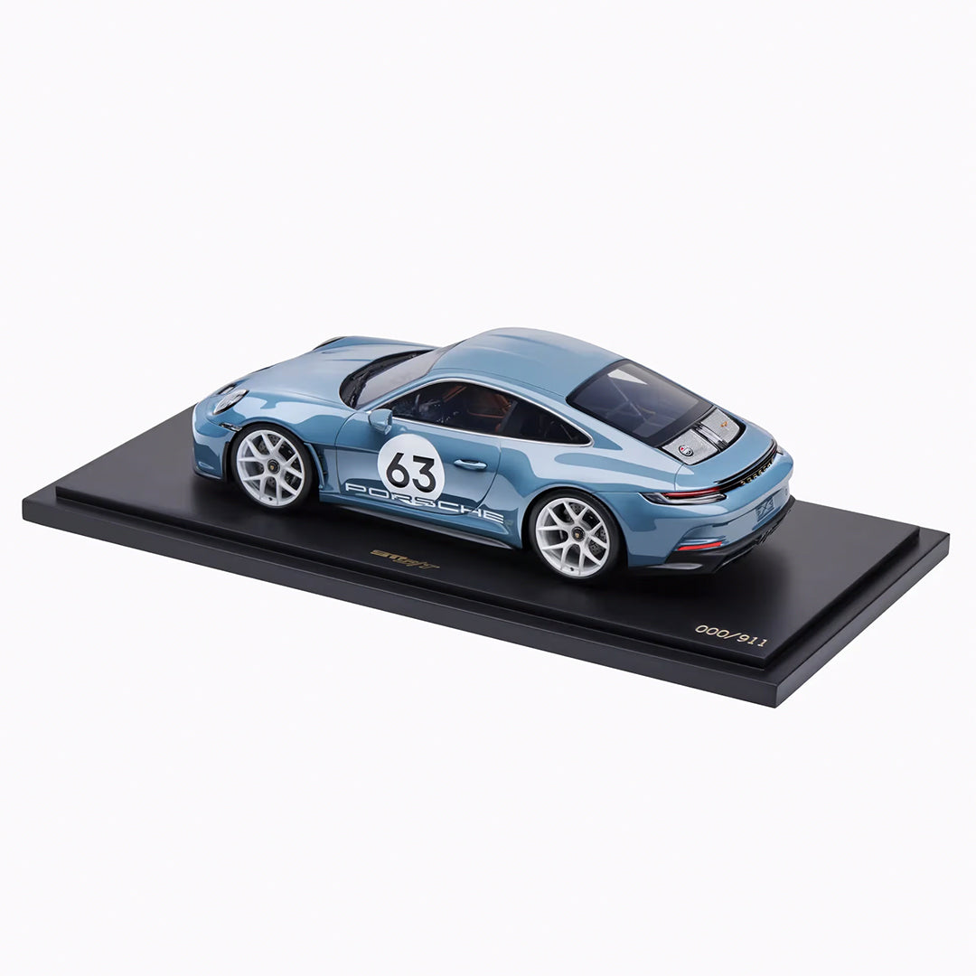 Porsche 911 S/T (992) – Limited Edition 574/911